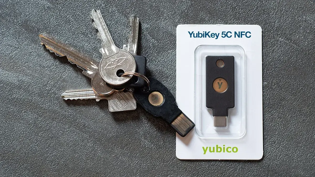 กุญแจความปลอดภัย YubiKey 5C NFC